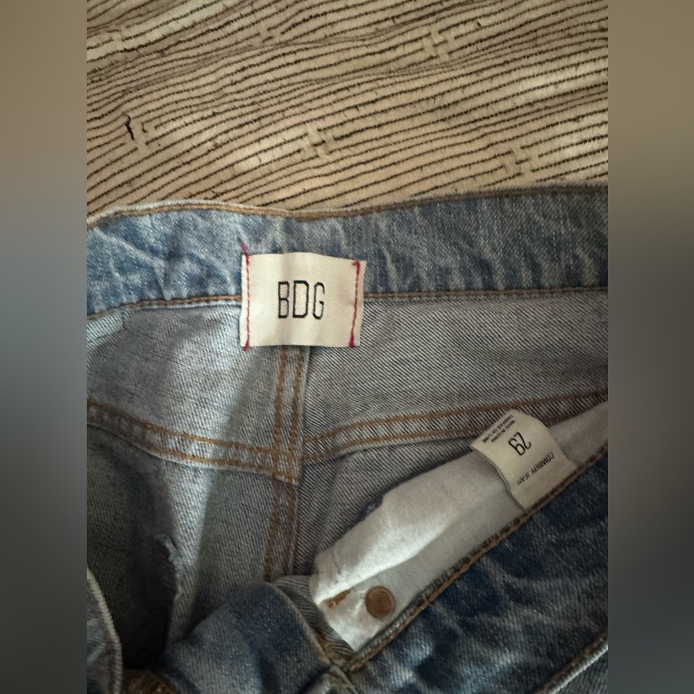 Urban Outfiiters Jeans - Picture 2 of 3